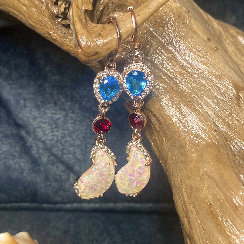 🍄2/$25.00🍄Dangling Color Stone Earrings     NWT